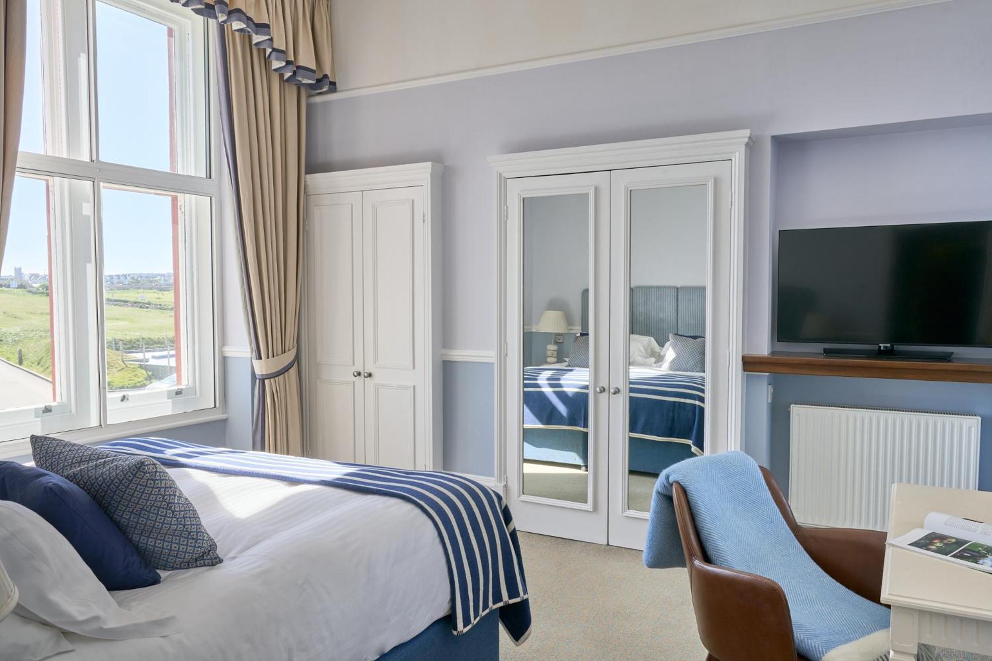 The Headland Hotel And Spa New Quay Exterior foto